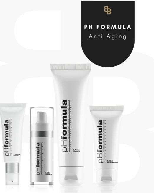 4 producten van het skincare merk PH Formula in zwart wit. Logo bb van Beaute op achtergrond