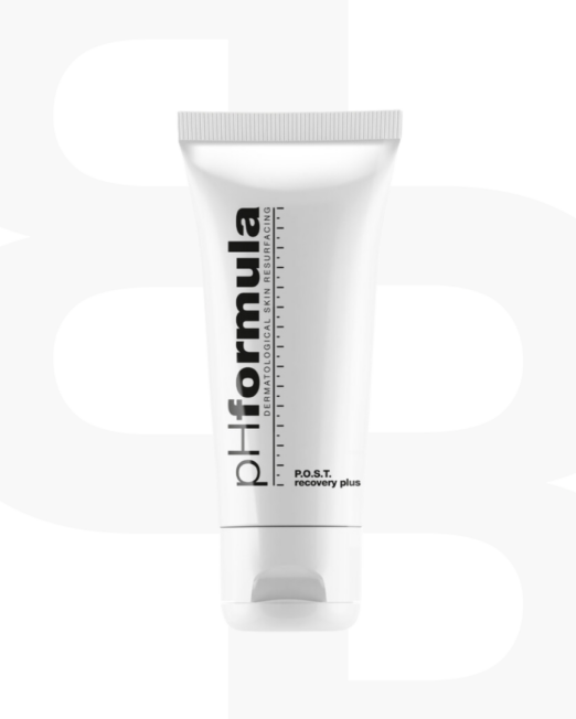 Ph Formula post recovery plus cream als witte tube met zwarte letters afgebeeld