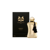 Parfums de Marly gouden parfumsfles met een zwarte verpakkingsdoos ernaast met gouden letters